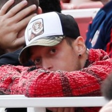 Özil će i dalje ostati u Arsenalu